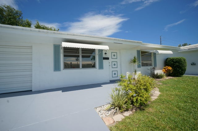 3 of 21 - 114 Sw 8th Place, Boynton Beach, FL