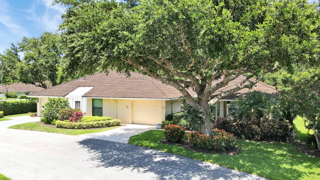 2 of 49 - 11337 Briarwood Place, North Palm Beach, FL