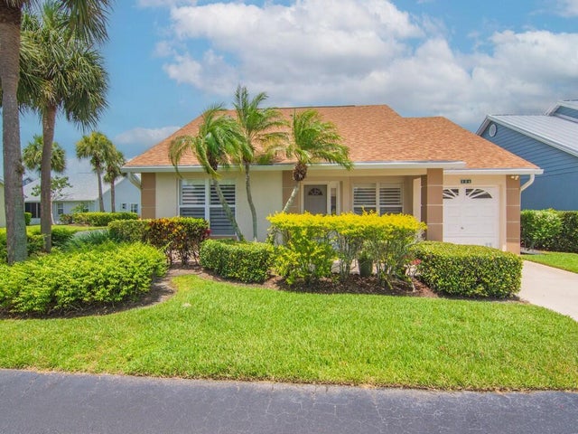 2 of 40 - 326 Nw Tuscany Court, Port Saint Lucie, FL