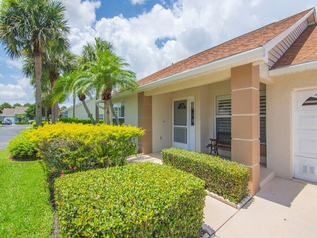 3 of 40 - 326 Nw Tuscany Court, Port Saint Lucie, FL