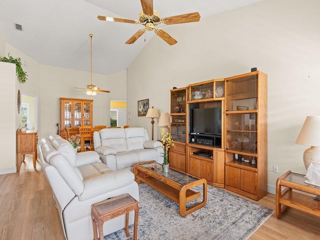 4 of 40 - 326 Nw Tuscany Court, Port Saint Lucie, FL