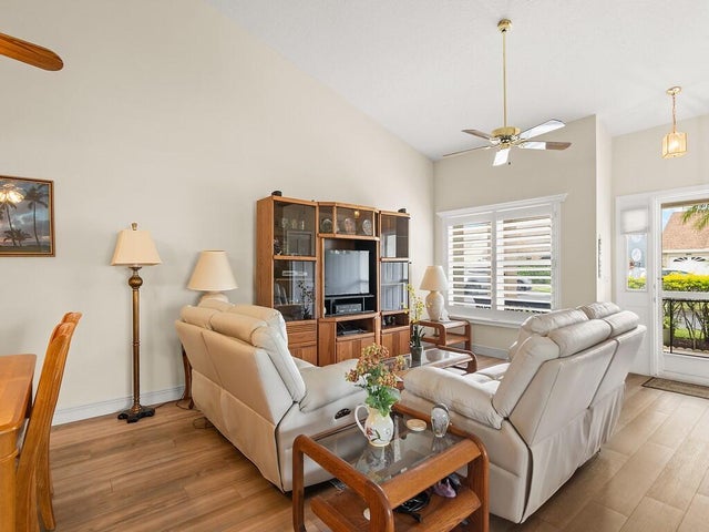 5 of 40 - 326 Nw Tuscany Court, Port Saint Lucie, FL