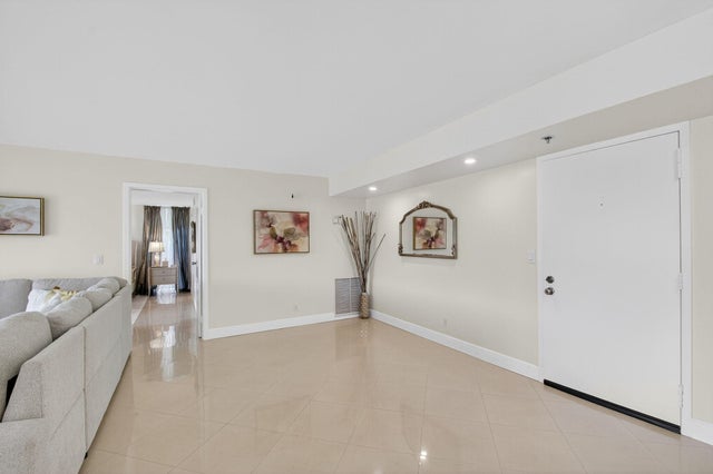 5 of 70 - 3200 S Ocean Boulevard #a101, Palm Beach, FL