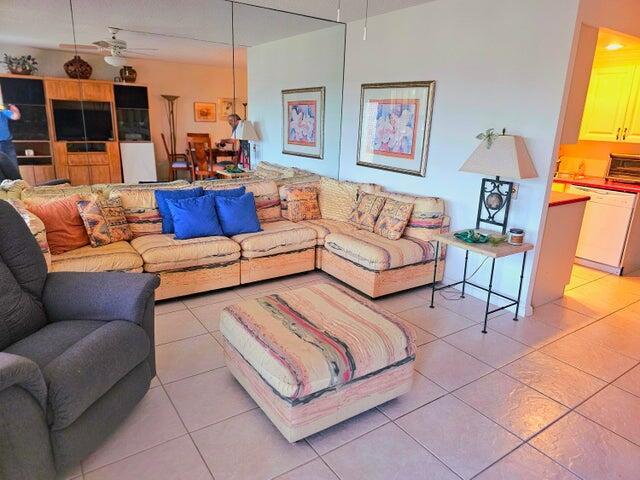 2 of 8 - 4074 Cornwall D #4074, Boca Raton, FL