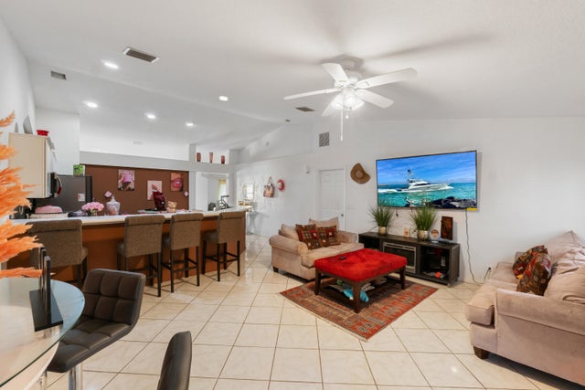 3 of 45 - 491 Sw Namoit Place, Port Saint Lucie, FL