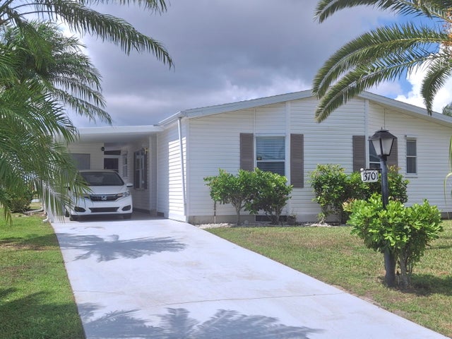 2 of 34 - 3701 Sleepy Hollow Lane, Port Saint Lucie, FL