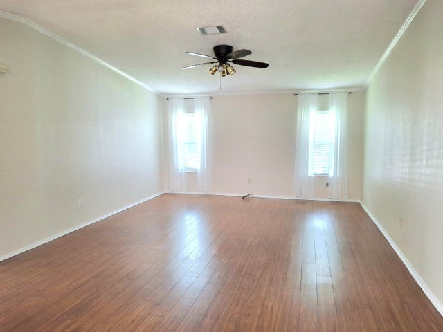 3 of 34 - 3701 Sleepy Hollow Lane, Port Saint Lucie, FL