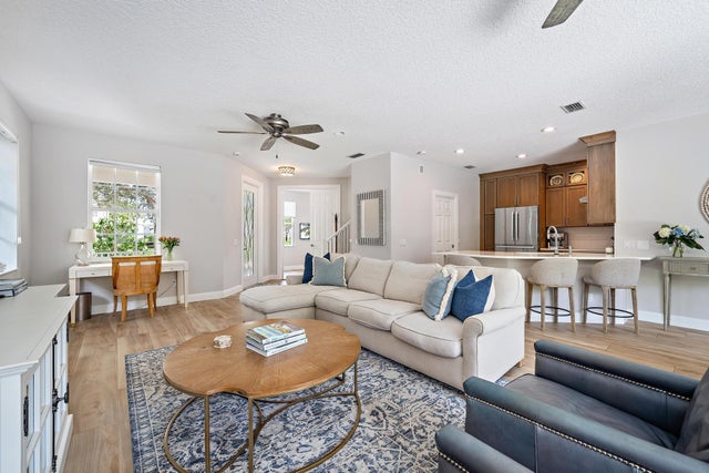3 of 29 - 138 Poinciana Drive, Jupiter, FL