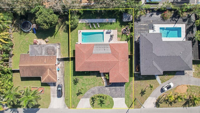 2 of 47 - 334 Sw 14 Th Avenue, Boynton Beach, FL