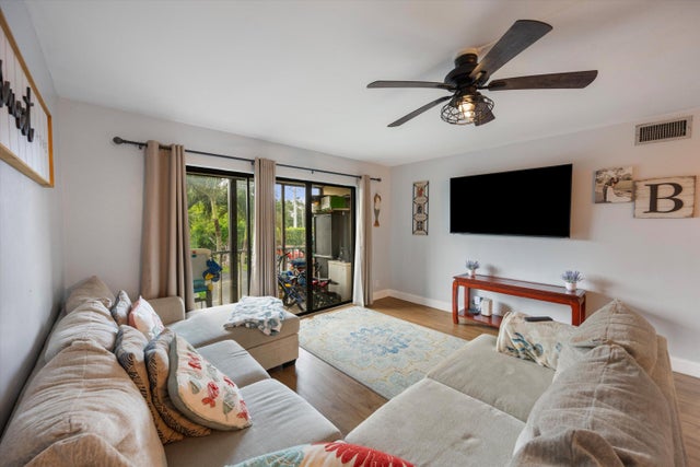 4 of 21 - 624 Sea Pine Way #a2, Greenacres, FL