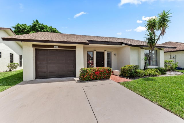 4 of 28 - 6090 Ambertree Lane, Greenacres, FL
