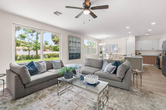 5 of 33 - 6305 Tenor Drive, West Palm Beach, FL