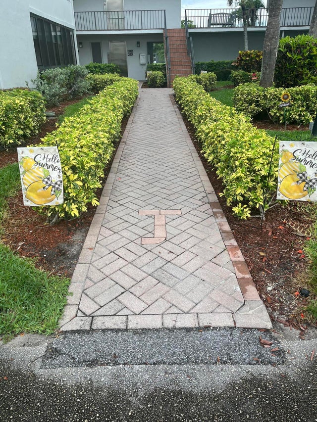 3 of 39 - 464 Piedmont J, Delray Beach, FL