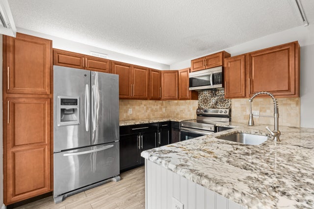 4 of 37 - 5311 53rd Way, West Palm Beach, FL