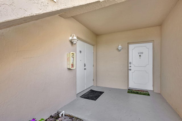 5 of 52 - 3209 S Lakeview Circle #8-101, Hutchinson Island, FL