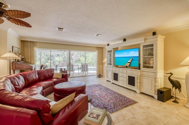 2 of 26 - 8629 Se Duncan Street, Hobe Sound, FL