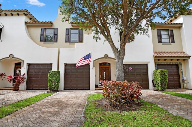 1 of 36 - 320 Via Villagio, Hypoluxo, FL