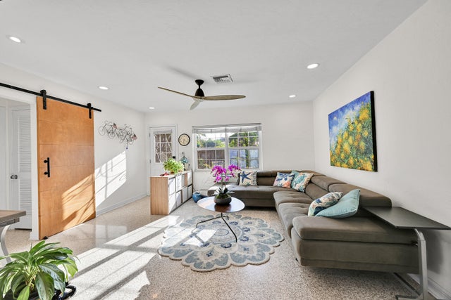 5 of 30 - 1212 Ne 17th Avenue, Fort Lauderdale, FL