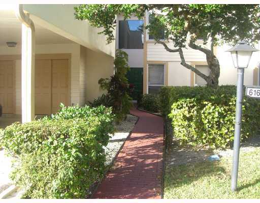 1 of 35 - 6165 Old Court Road #223, Boca Raton, FL