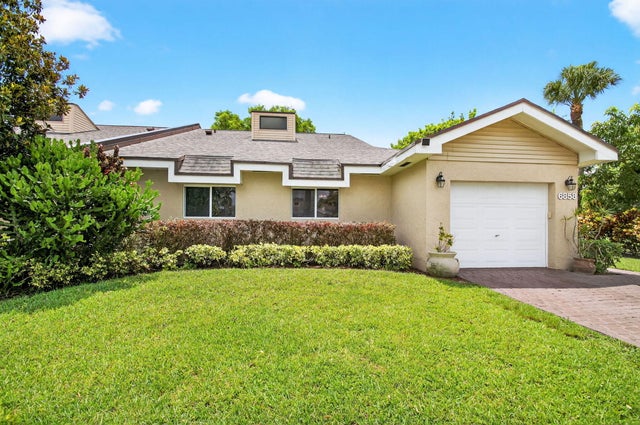 2 of 70 - 6858 Fountains Circle, Lake Worth, FL