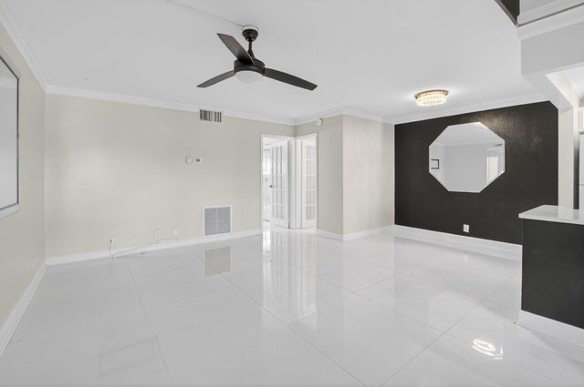 4 of 14 - 808 Se 7th Street #107, Deerfield Beach, FL