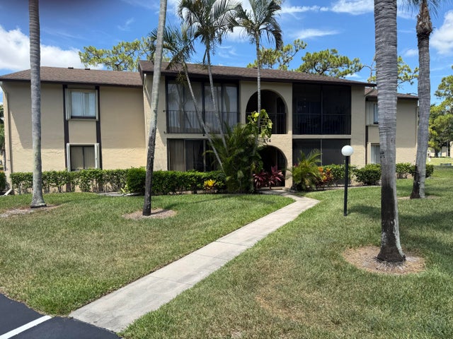 1 of 7 - 414 Pine Glen Lane #b-1, Greenacres, FL