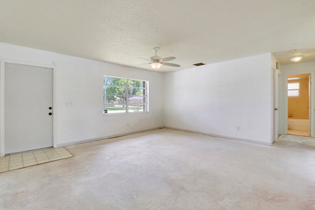 4 of 44 - 1006 Gatewood Avenue, Fort Pierce, FL