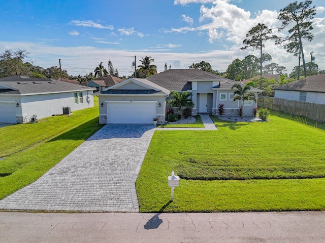 4 of 42 - 148 Sw Sea Lion Road, Port Saint Lucie, FL