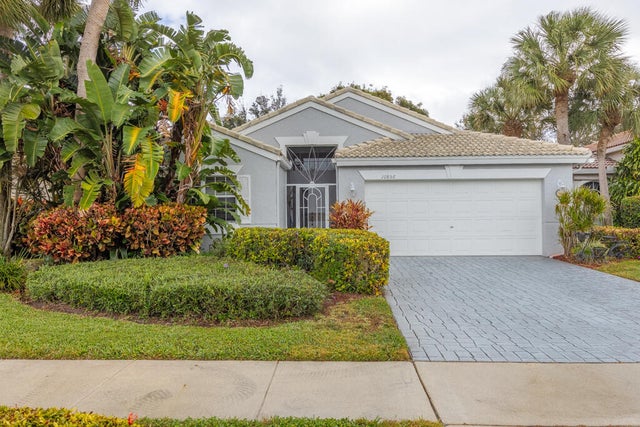 4 of 30 - 10856 Royal Caribbean Circle, Boynton Beach, FL