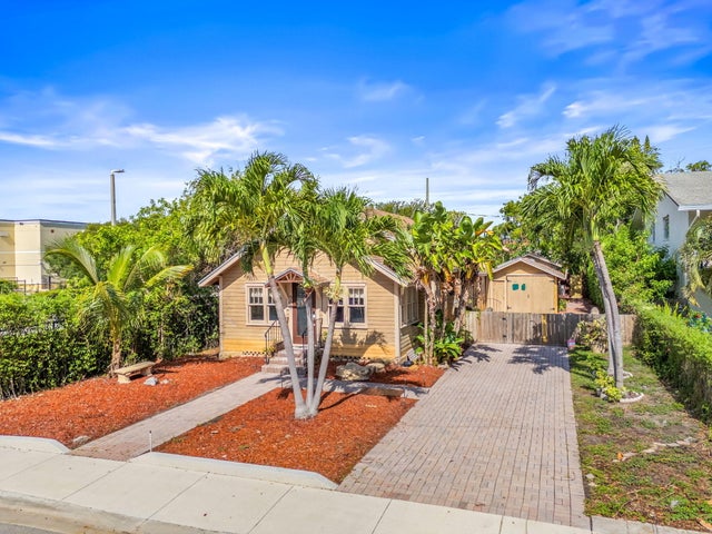 1 of 57 - 909 N L Street, Lake Worth Beach, FL