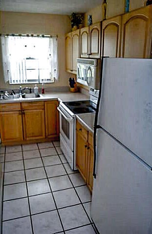 4 of 12 - 2100 Ne 38th St #141, Lighthouse Point, FL