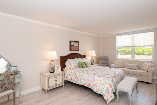 5 of 19 - 1801 S Flagler Drive #205, West Palm Beach, FL