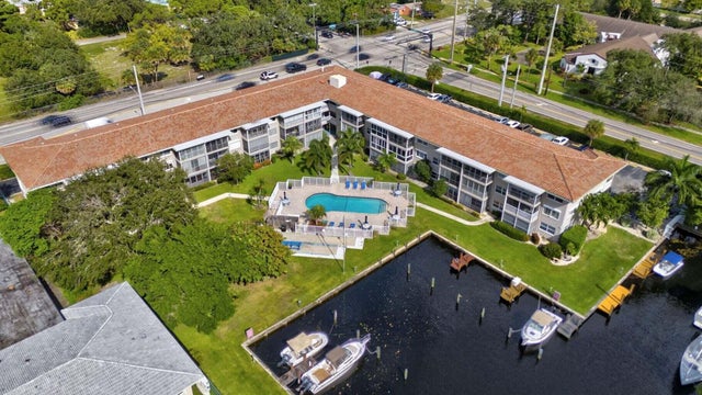 4 of 38 - 900 Sw 12th Street #108, Fort Lauderdale, FL