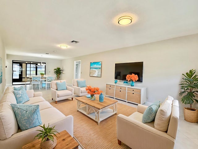 3 of 11 - 9890 Pecan Tree Drive #b, Boynton Beach, FL
