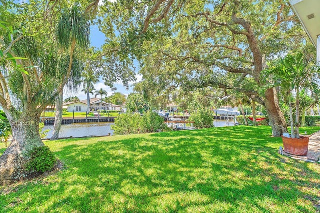 3 of 38 - 2438 Inland Cove Rd, Palm Beach Gardens, FL