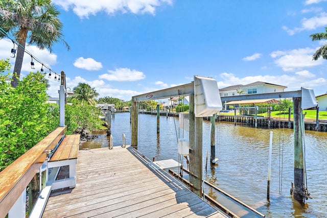 4 of 38 - 2438 Inland Cove Rd, Palm Beach Gardens, FL
