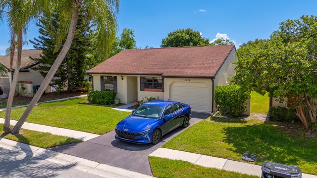 4 of 23 - 2229 Se Brekenridge Circle, Port Saint Lucie, FL