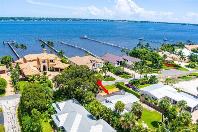 1 of 49 - 804 Se Riverside Drive, Stuart, FL