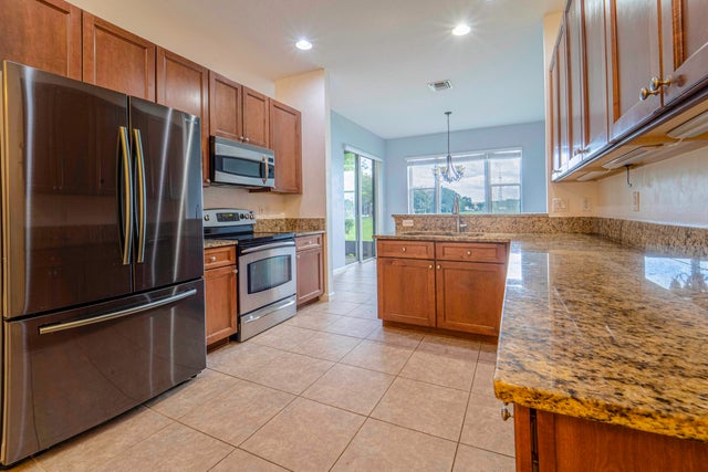 Photo of Listing #RX-11100462