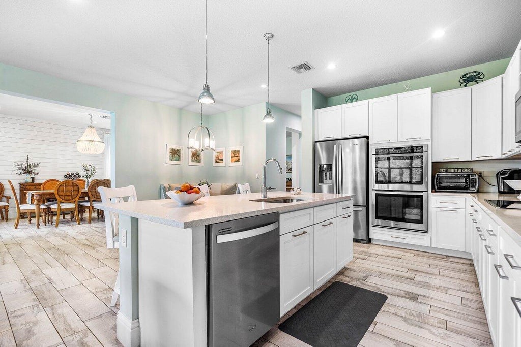 7611 Moonrise Dr, Lake Worth