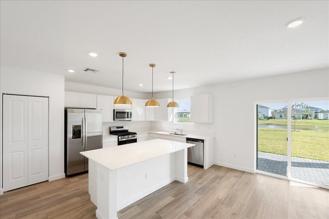 2 of 44 - 6379 Nw Windwood Way, Port Saint Lucie, FL