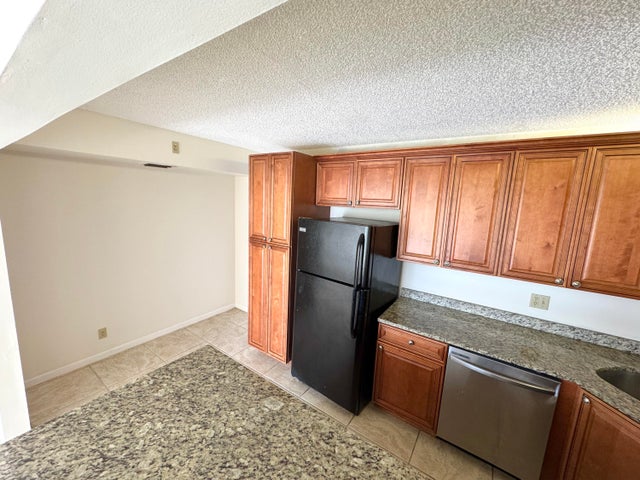 3 of 14 - 1119 Green Pine Boulevard #c1, West Palm Beach, FL