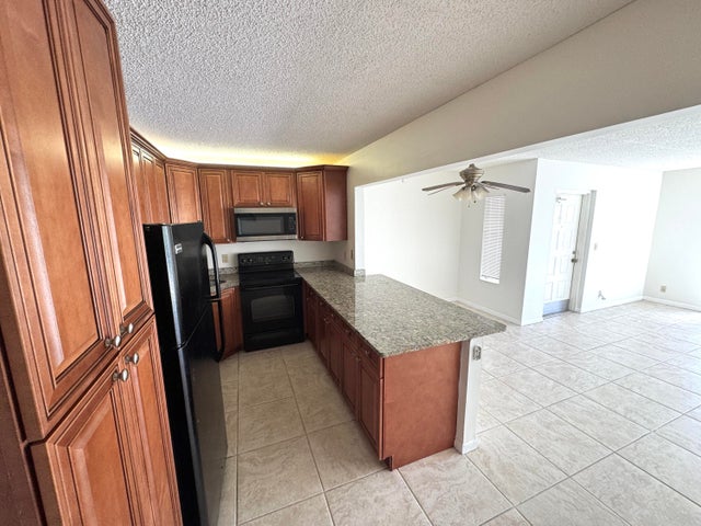 4 of 14 - 1119 Green Pine Boulevard #c1, West Palm Beach, FL