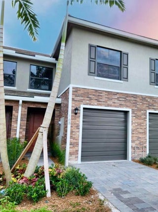 Photo of Listing #RX-11100535