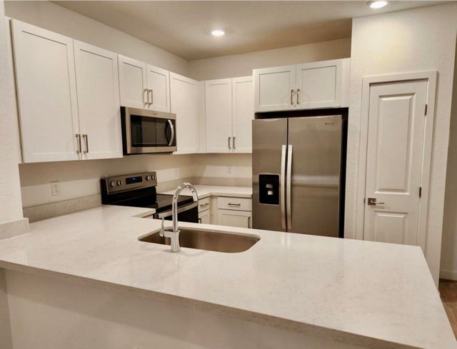 4 of 9 - 168 Se 5th Court, Deerfield Beach, FL