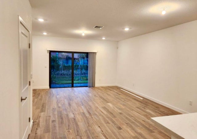 5 of 9 - 168 Se 5th Court, Deerfield Beach, FL