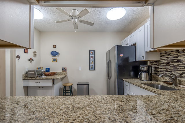 5 of 26 - 1516 S Lakeside Drive #205, Lake Worth Beach, FL