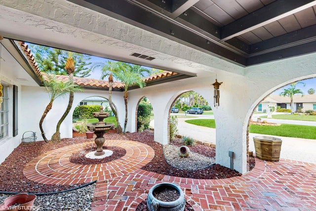 3 of 38 - 492 S Country Club Drive, Atlantis, FL