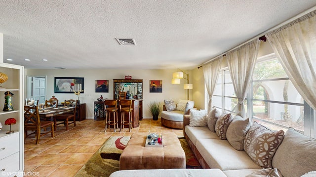 4 of 38 - 492 S Country Club Drive, Atlantis, FL