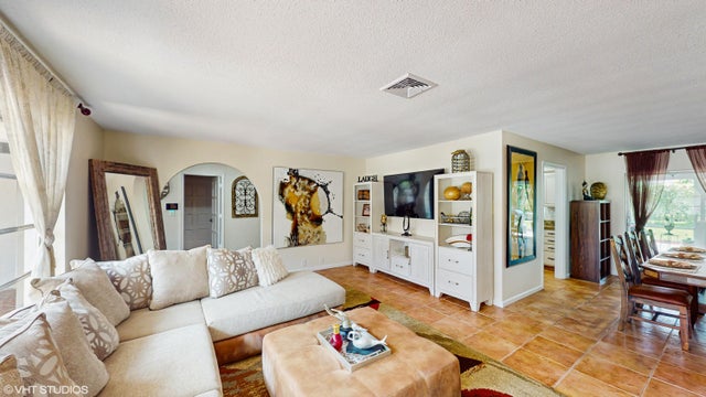 5 of 38 - 492 S Country Club Drive, Atlantis, FL